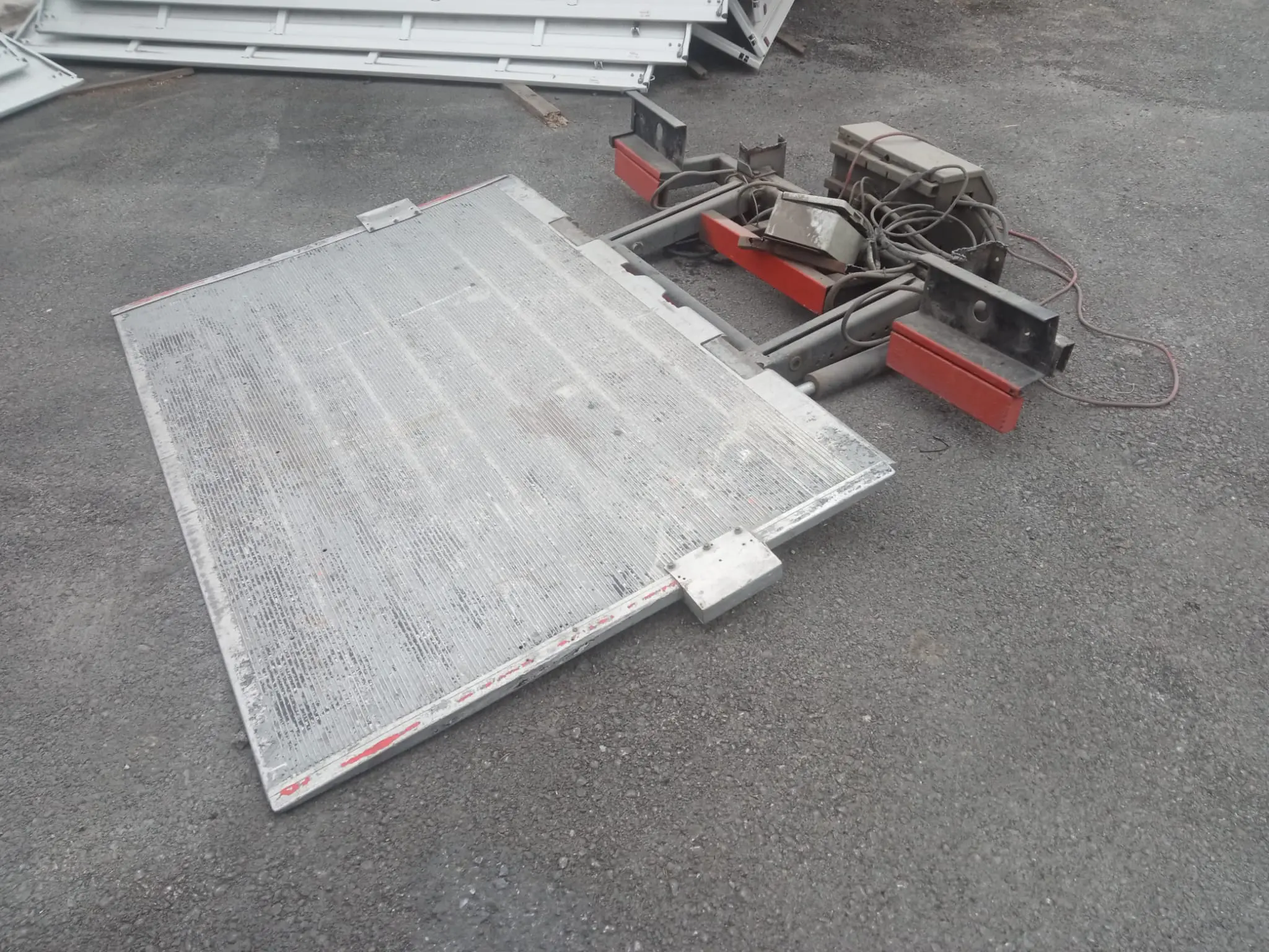 12 Volt Alüminyum Lift ( Transit )