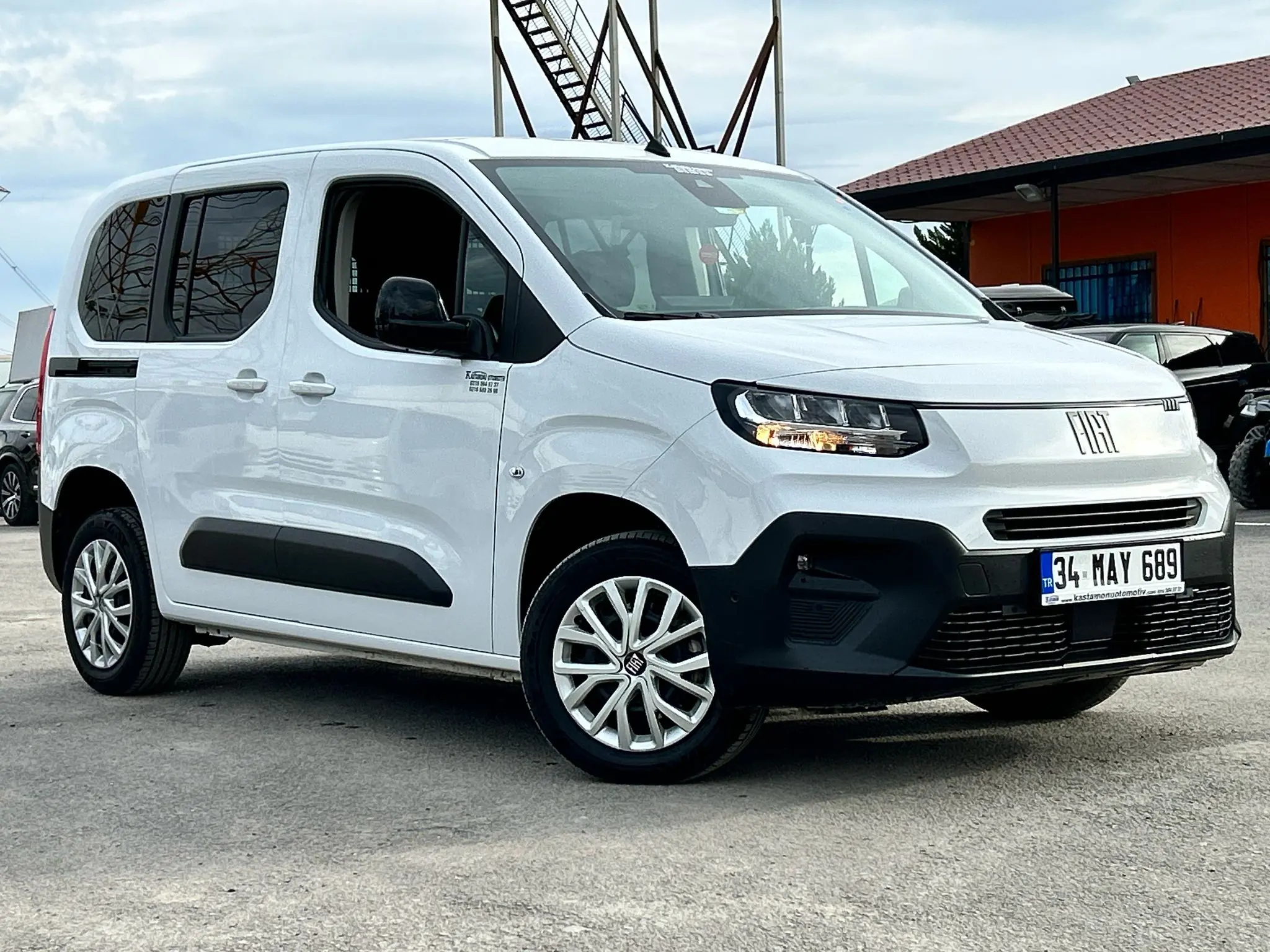 Doblo 1.5 HDİ Easy / Teknoloji Paket