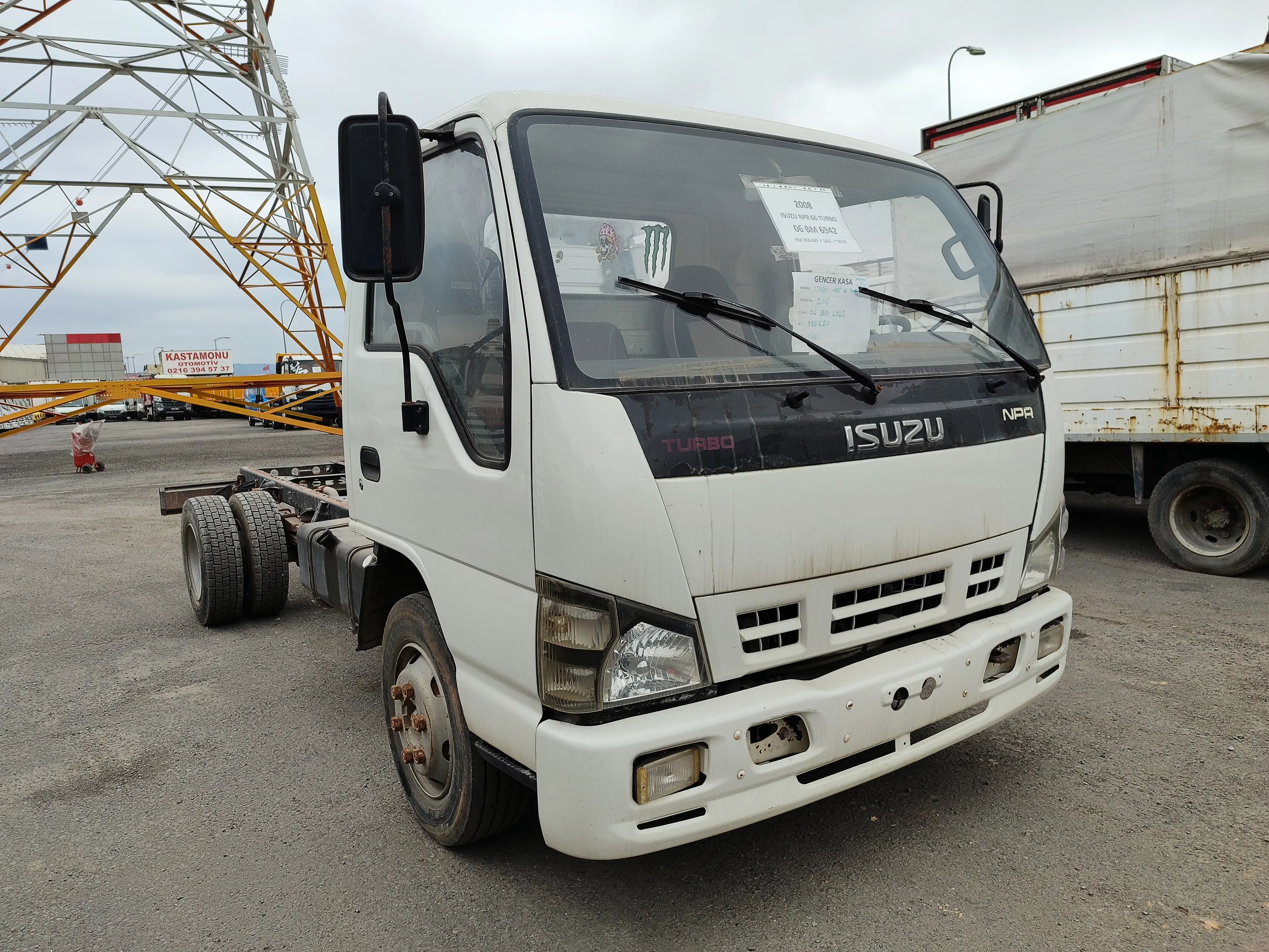 Isuzu Npr / Kamyon