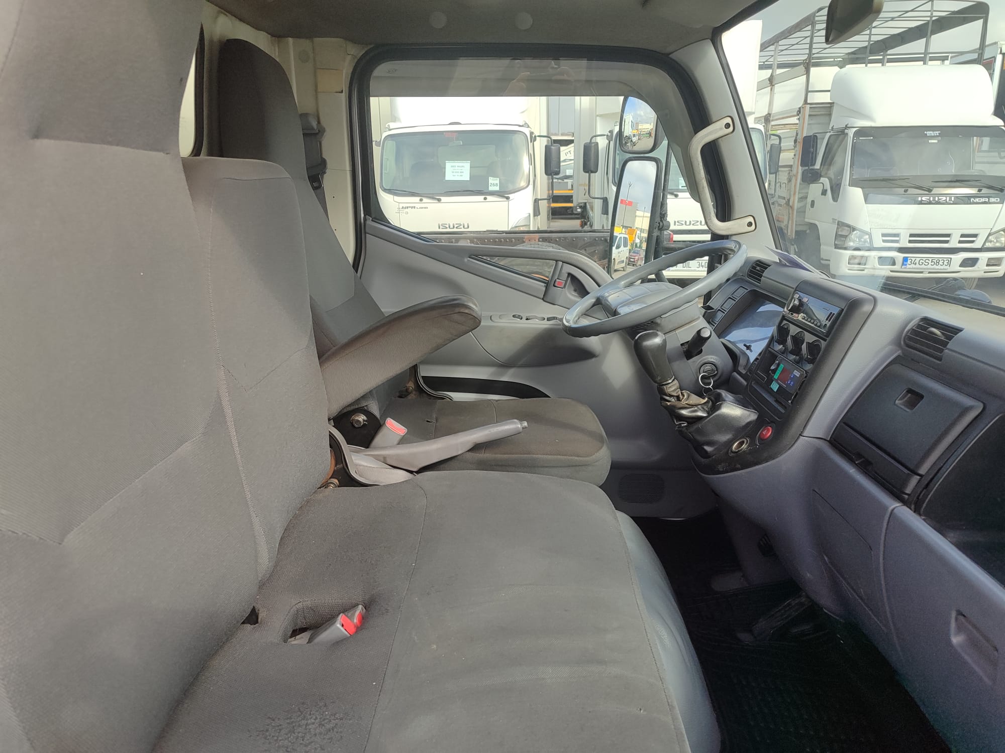 Mitusbishi FE 730 / Kamyonet