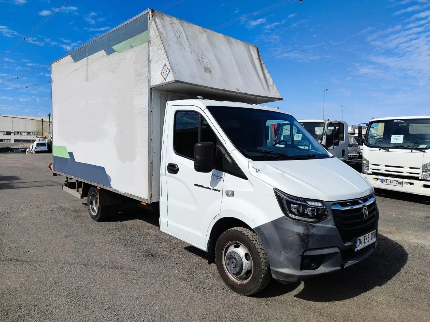 Gazelle NN / Kamyonet