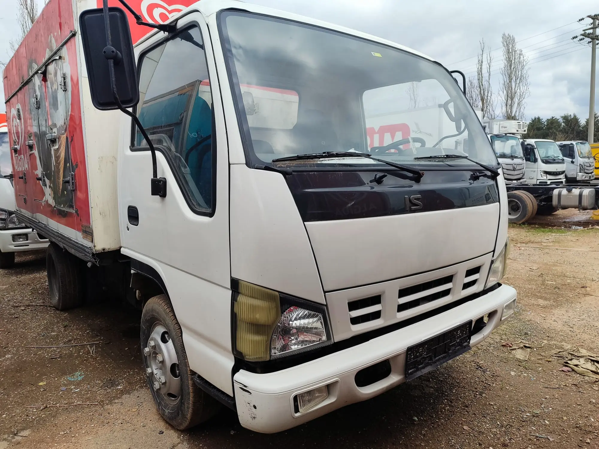 Isuzu Nkr Wİde / Kamyonet
