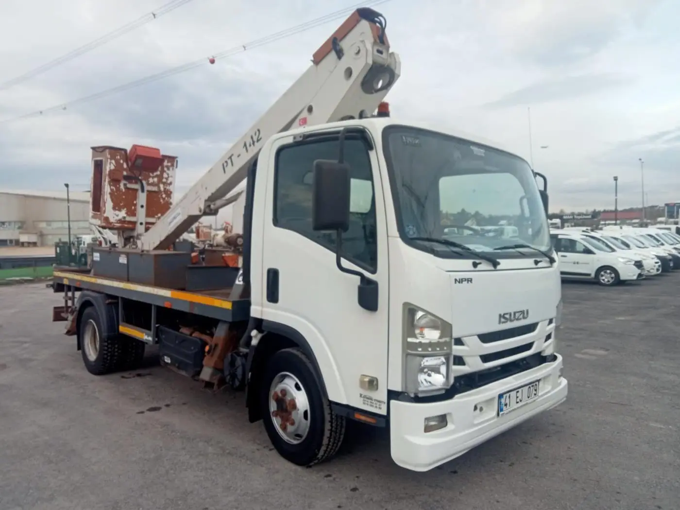 Isuzu Npr / Kamyon