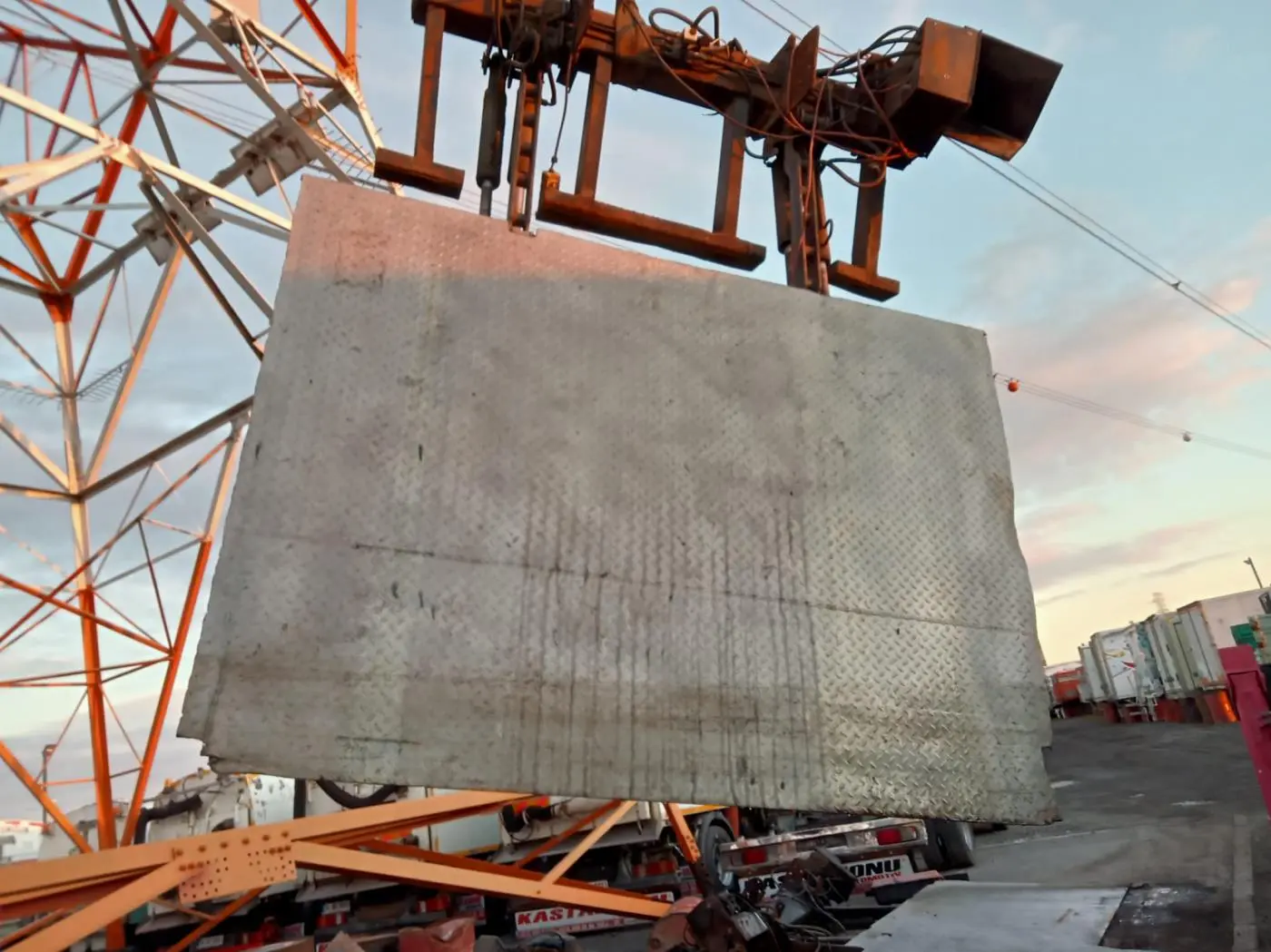 Lift-11 / 24V Demir (Mercedes)