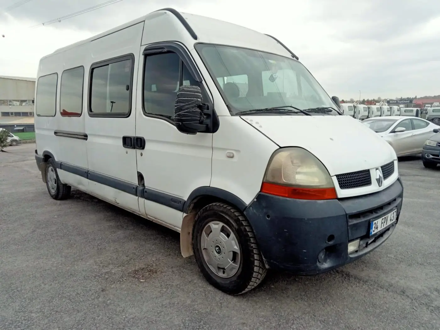 Master 16+1 / Minibüs